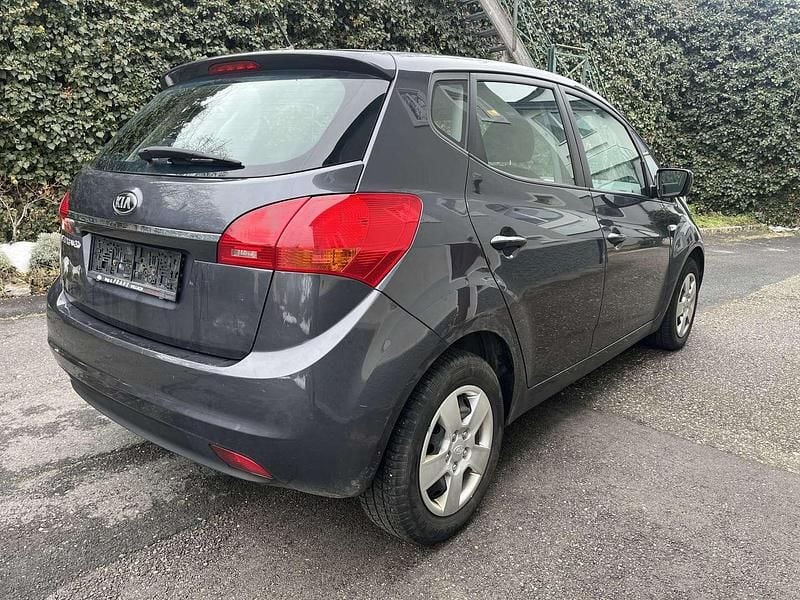 Gebraucht Kia Venga Gold 90 PS (66 kW) 2015 Kleinwagen