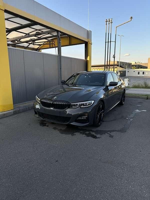 Gebraucht BMW 330 265 PS (194 kW) 2019 Limousine