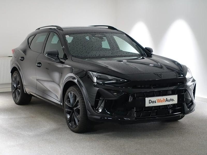 Schwarz metallic Gebraucht 2025 Cupra Formentor SUV | € 38.950 (Teuer) - Bild 1/4