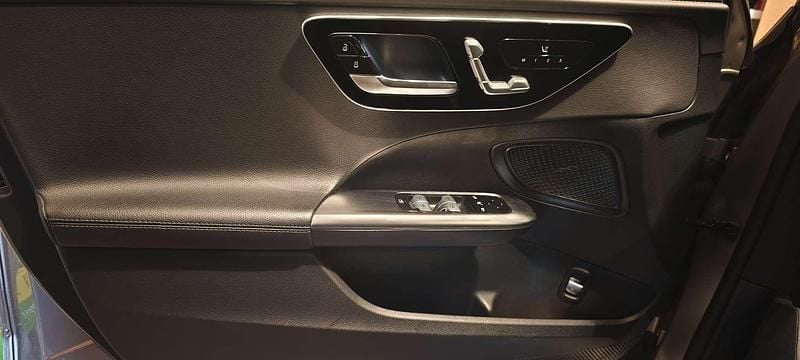 Gebraucht Mercedes C200 163 PS (119 kW) 2022 Grau Kombi