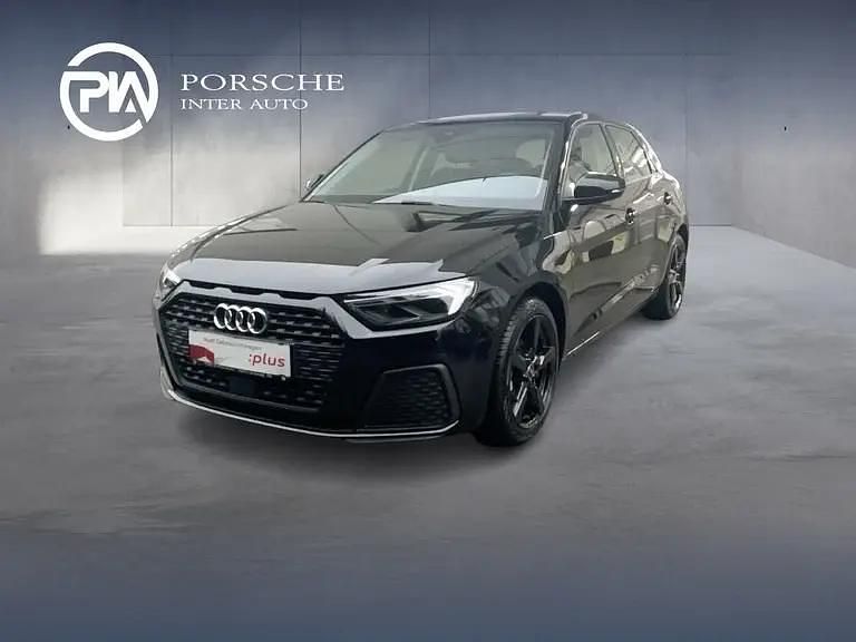 Schwarz metallicperleffektno Gebraucht 2025 Audi A1 Sportback Design Kleinwagen | € 28.480 (Fairer Preis) - Bild 1/4