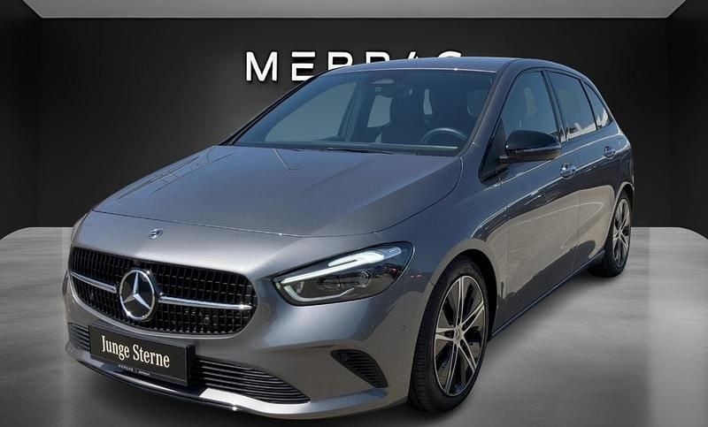Gebraucht Mercedes B220 Edition 190 PS (139 kW) 2024 Mountaingrau metallic Van / Kleinbus