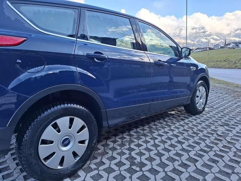 Gebraucht Ford Kuga Trend 120 PS (88 kW) 2015 SUV