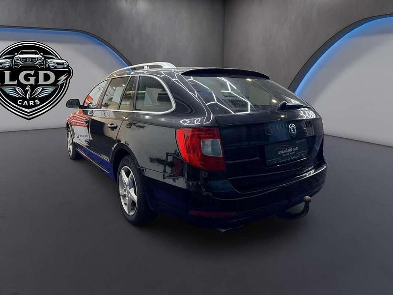 Gebraucht Skoda Superb Elegance 170 PS (125 kW) 2012 Schwarz Kombi