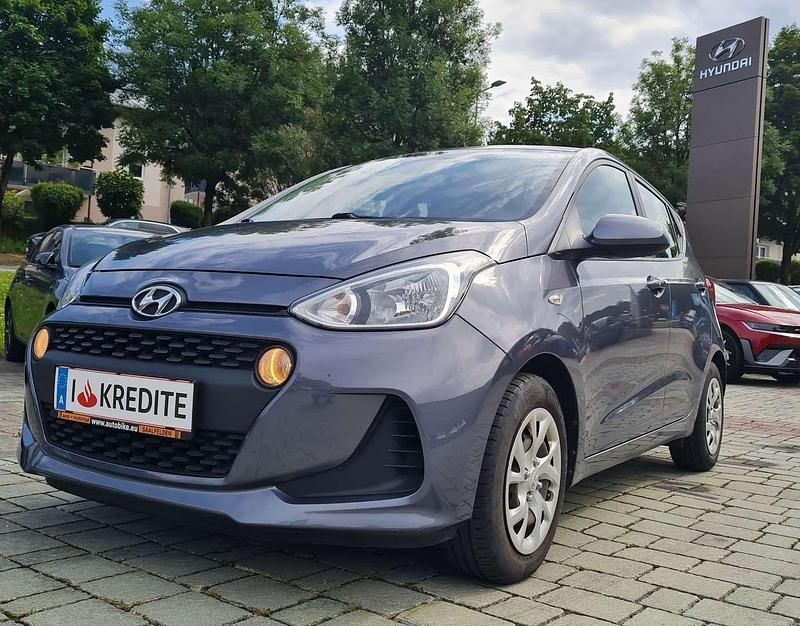 Grau Gebraucht 2019 Hyundai i10 Kleinwagen | € 8.990 (Etwas zu teuer) - Bild 1/4