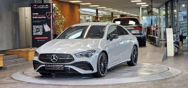 Gebraucht Mercedes CLA180 Premium 116 PS (85 kW) 2025 Grau Limousine