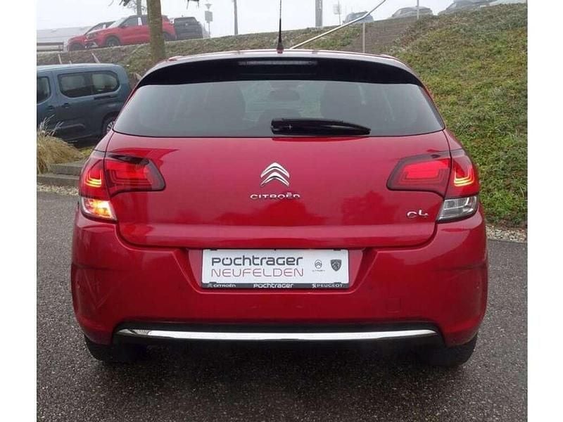Gebraucht Citroën C4 Feel 110 PS (80 kW) 2017 Rot Limousine