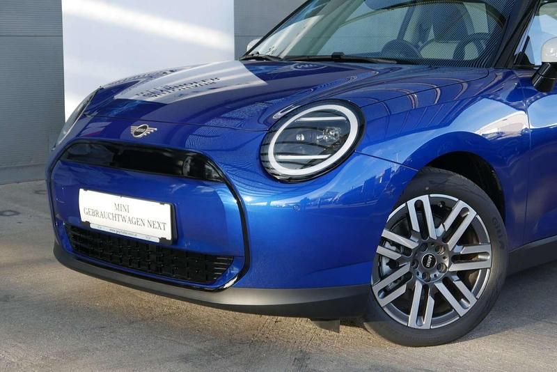 Gebraucht Mini Cooper 135 kW (184 PS) 2025 Blau Kleinwagen
