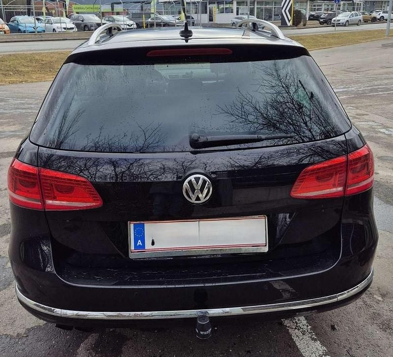 Gebraucht VW Passat 140 PS (102 kW) 2013 Kombi