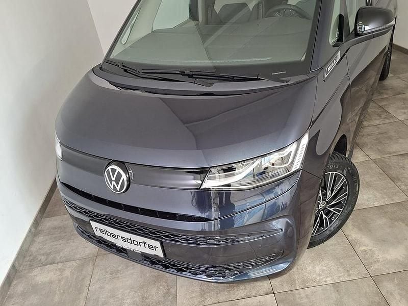 Neu VW Multivan Business 245 PS (180 kW) 2025 Mittelblau  metallic Van