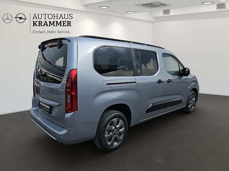 Neu Opel Combo 131 PS (96 kW) 2026 Grau Kombi