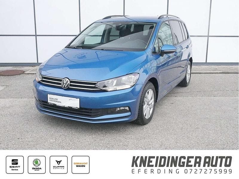 Gebraucht VW Touran Comfortline 150 PS (110 kW) 2022 Blau Van / Kleinbus