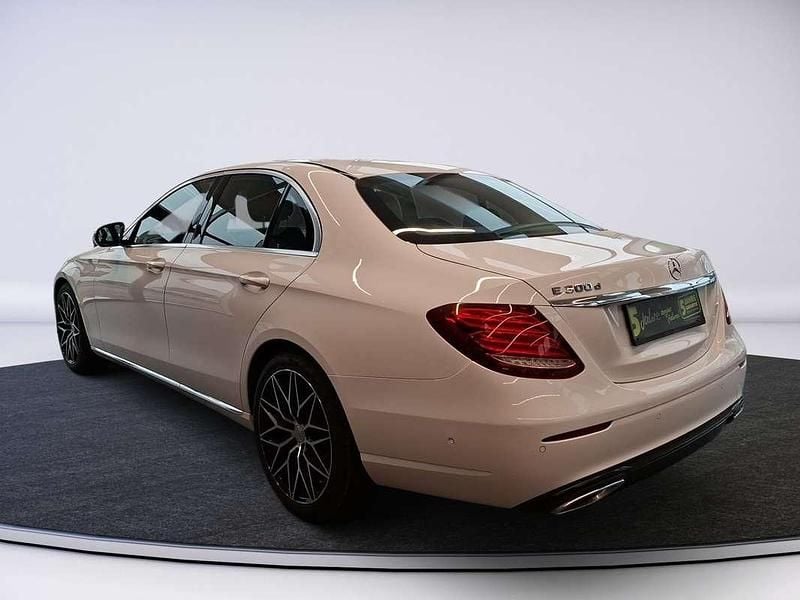 Gebraucht Mercedes E300 245 PS (180 kW) 2019 Weiß Limousine