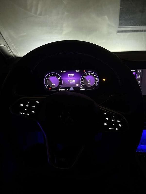 Gebraucht VW Golf VIII R-line 131 PS (96 kW) 2023 Weiß Limousine