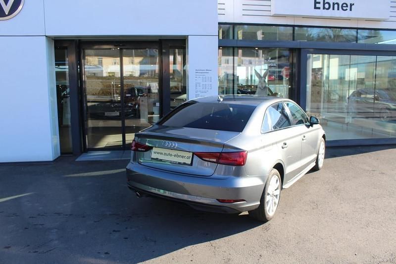 Gebraucht Audi A3 Comfort 116 PS (85 kW) 2017 Grau Limousine