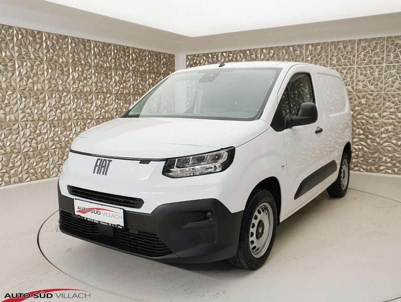 Neu Fiat Doblò 102 PS (75 kW) 2025 Weiß Van / Kleinbus