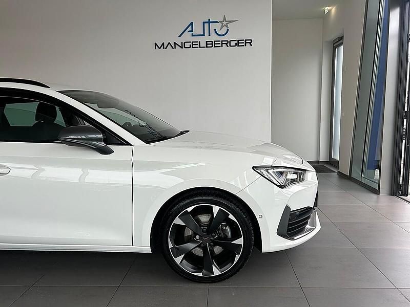 Gebraucht Cupra Leon 150 PS (110 kW) 2024 Candy weiß Kombi