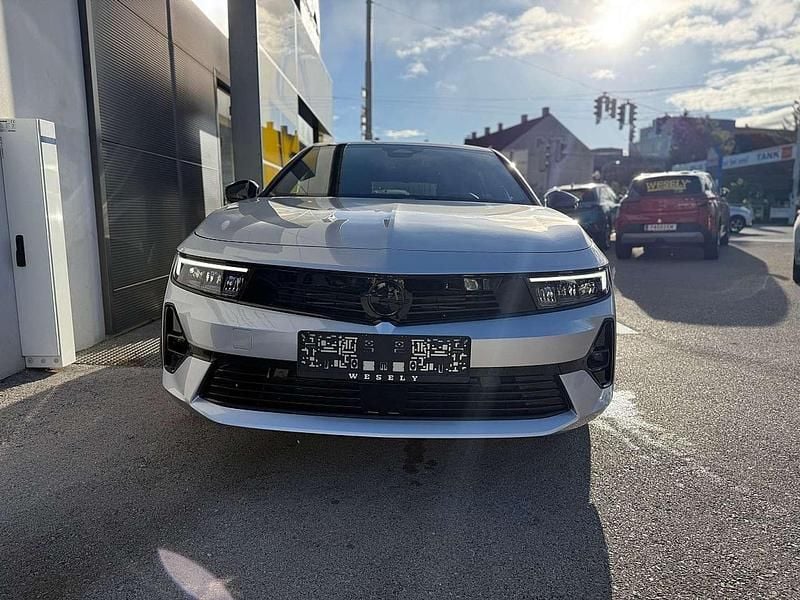Neu Opel Astra 131 PS (96 kW) 2025 Silber Limousine