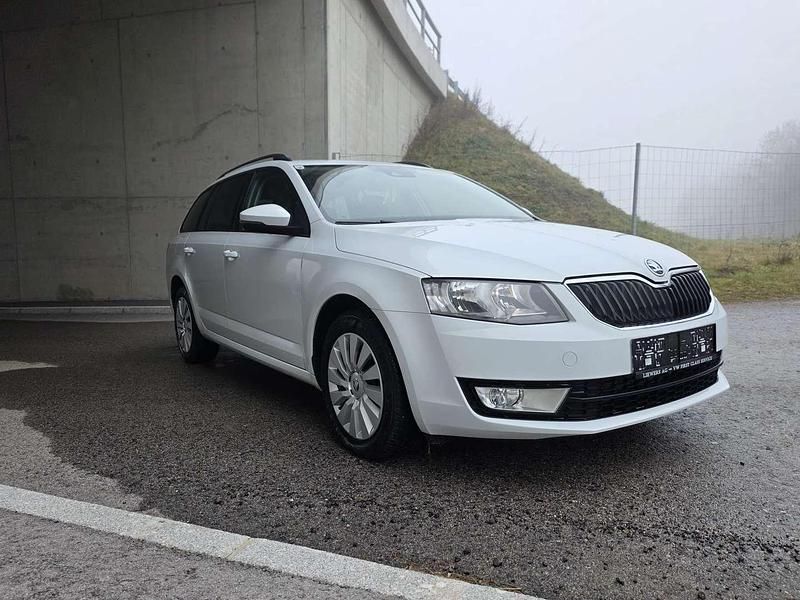 Gebraucht Skoda Octavia Style 150 PS (110 kW) 2017 Weiß Kombi