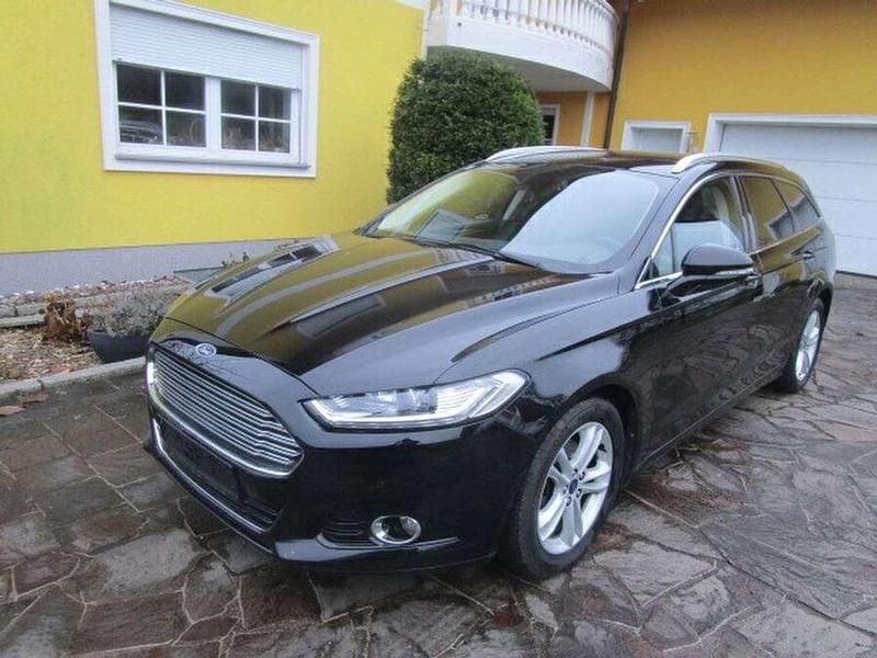 Schwarz Gebraucht 2016 Ford Mondeo Titanium Kombi | € 17.900 (Teuer) - Bild 1/4