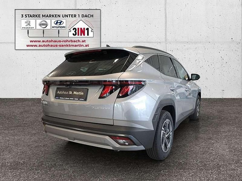 Neu Hyundai Tucson 160 PS (117 kW) 2025 Silber SUV