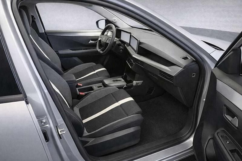 Gebraucht Opel Frontera 83 kW (113 PS) 2025 Silber SUV