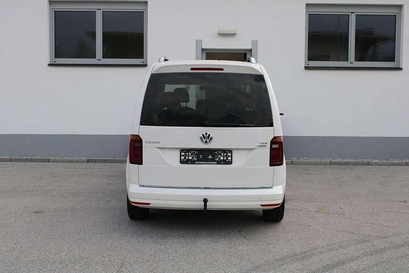 Gebraucht VW Caddy 102 PS (75 kW) 2016 Weiss  normal Van / Kleinbus