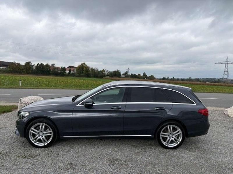 Gebraucht Mercedes C220 Avantgarde 170 PS (125 kW) 2016 Grau Kombi