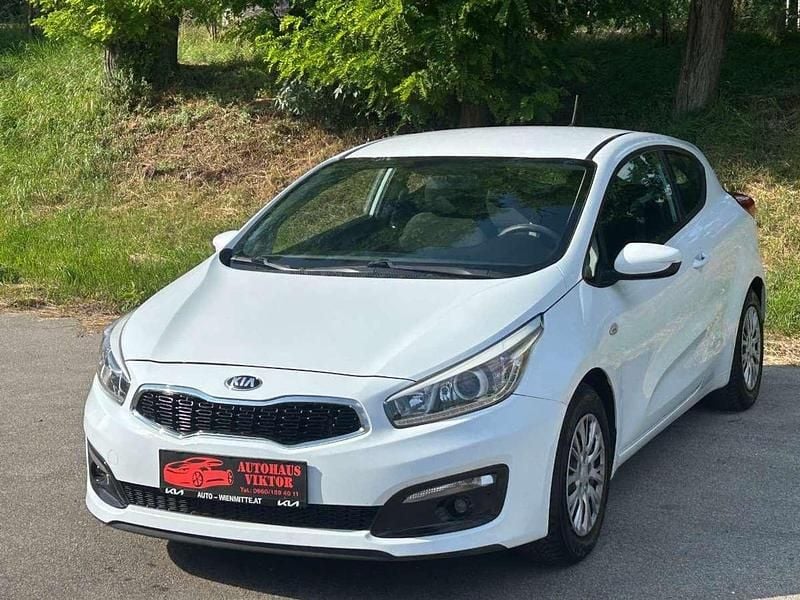 Gebraucht Kia ProCeed 90 PS (66 kW) 2018 Weiß Limousine