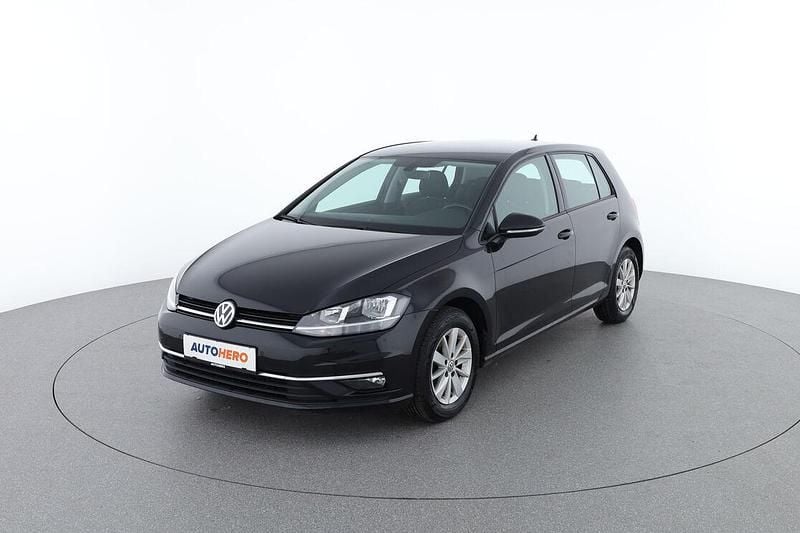 Gebraucht VW Golf VII Comfortline 86 PS (63 kW) 2019 Schwarz Limousine