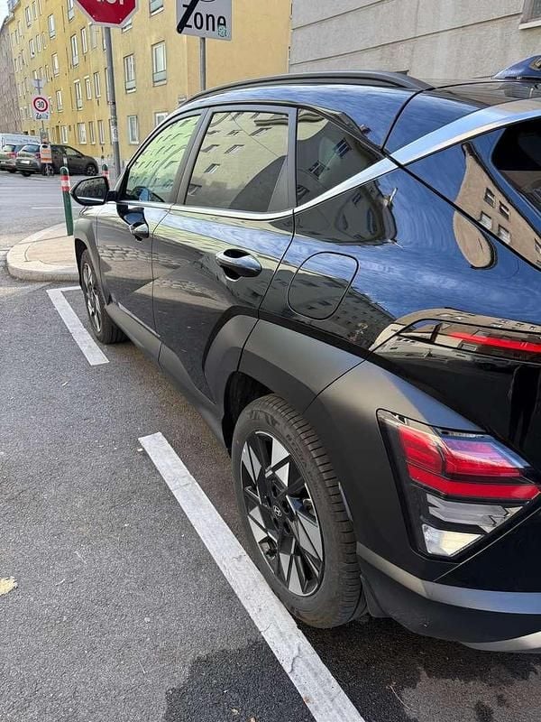 Gebraucht Hyundai Kona GO! 94 PS (69 kW) 2025 Schwarz SUV