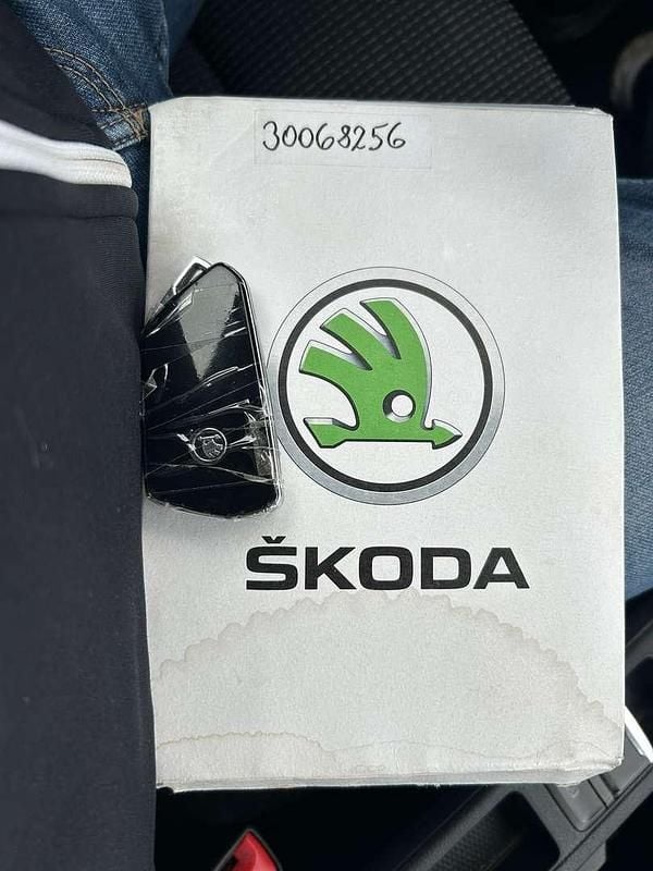 Gebraucht Skoda Octavia Ambition 150 PS (110 kW) 2022 Schwarz Kombi