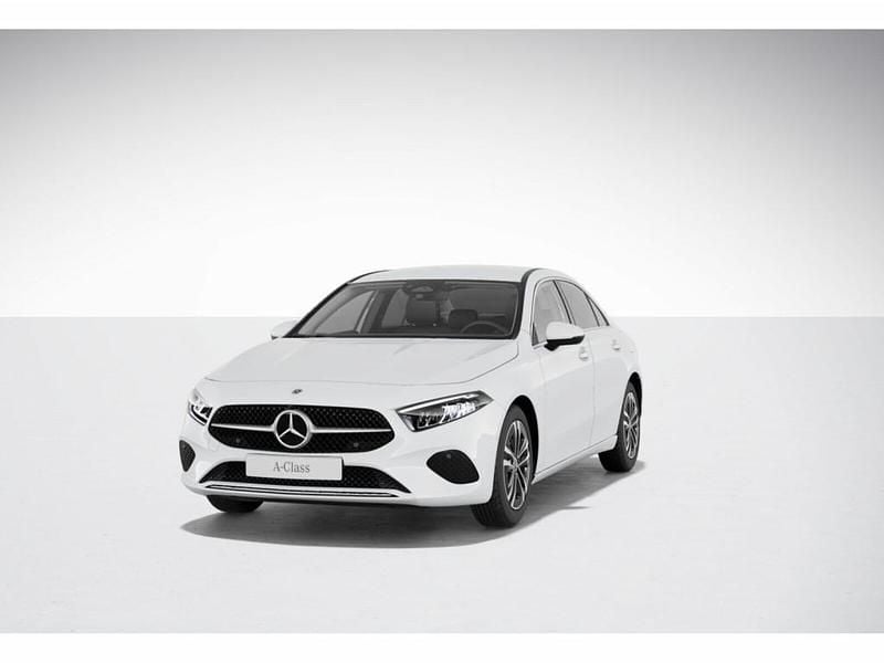 Gebraucht Mercedes A180 Progressive 116 PS (85 kW) 2024 Unilack polarweiß Limousine