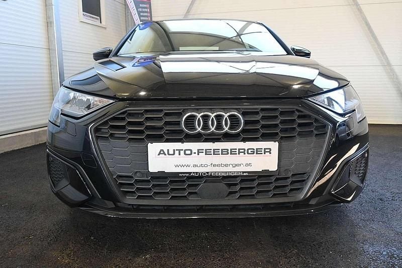 Gebraucht Audi A3 Design 116 PS (85 kW) 2022 Schwarz Limousine