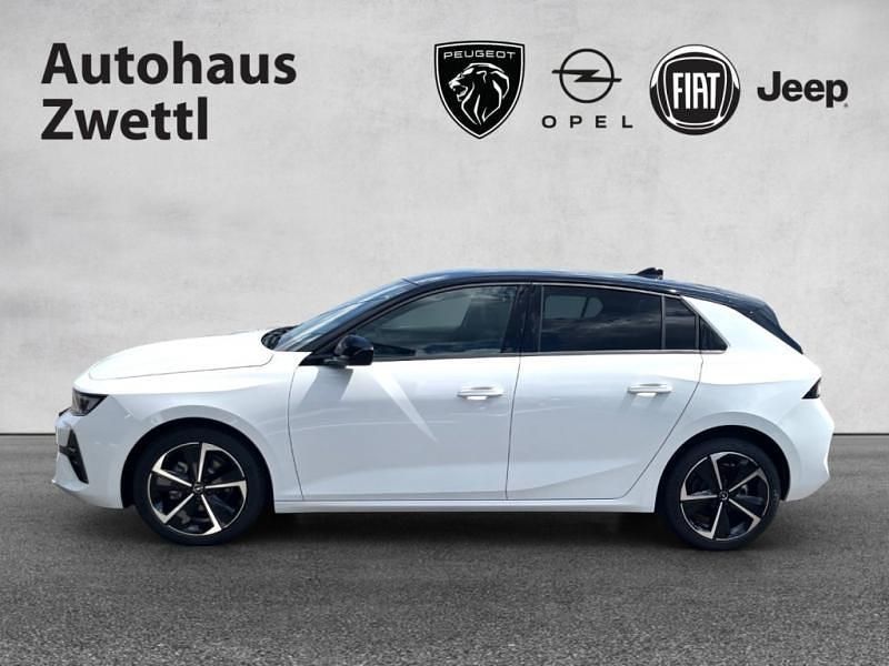 Neu Opel Astra 131 PS (96 kW) 2025 Limousine