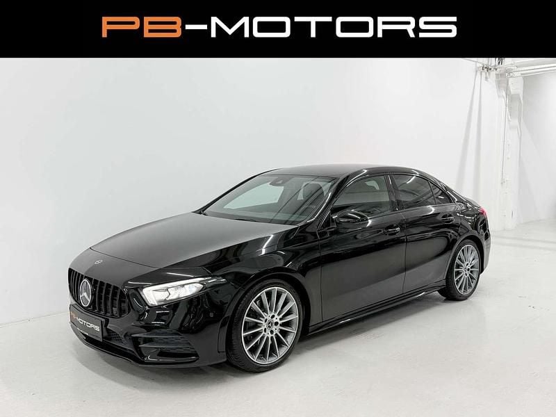 Schwarz Gebraucht 2019 Mercedes A45 AMG AMG line Limousine | € 31.490 - Bild 1/4