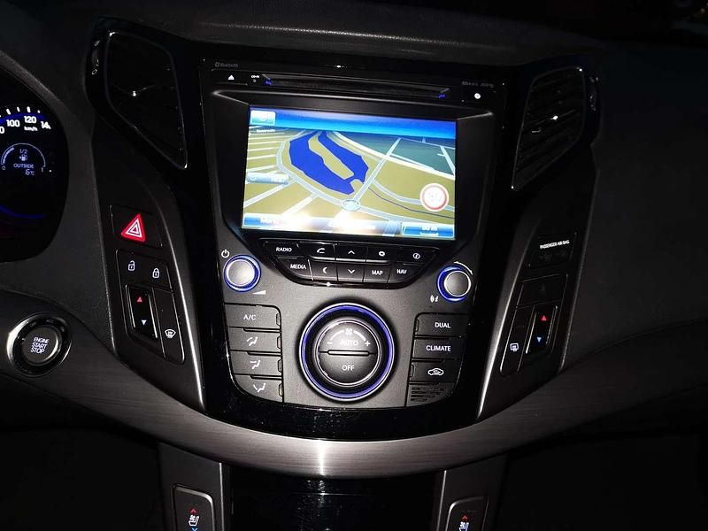 Gebraucht Hyundai i40 Premium 178 PS (130 kW) 2014 Limousine