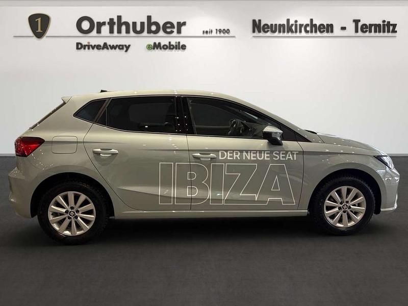 Neu Seat Ibiza Style 95 PS (69 kW) 2026 Hellgrau  metallic Limousine