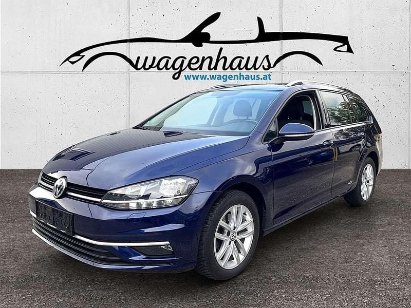 Blau Gebraucht 2017 VW Golf VII Comfortline Kombi | € 14.990 - Bild 1/4