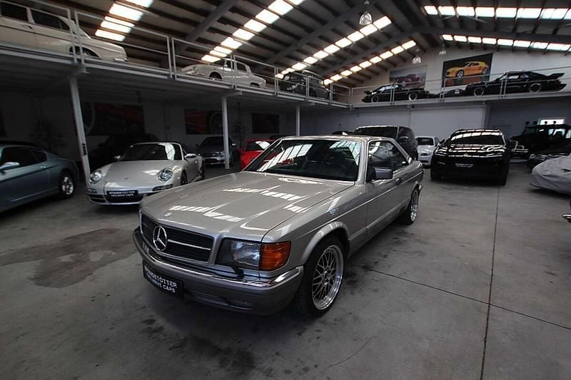 Gebraucht Mercedes 560 299 PS (219 kW) 1986 Beige Coupé