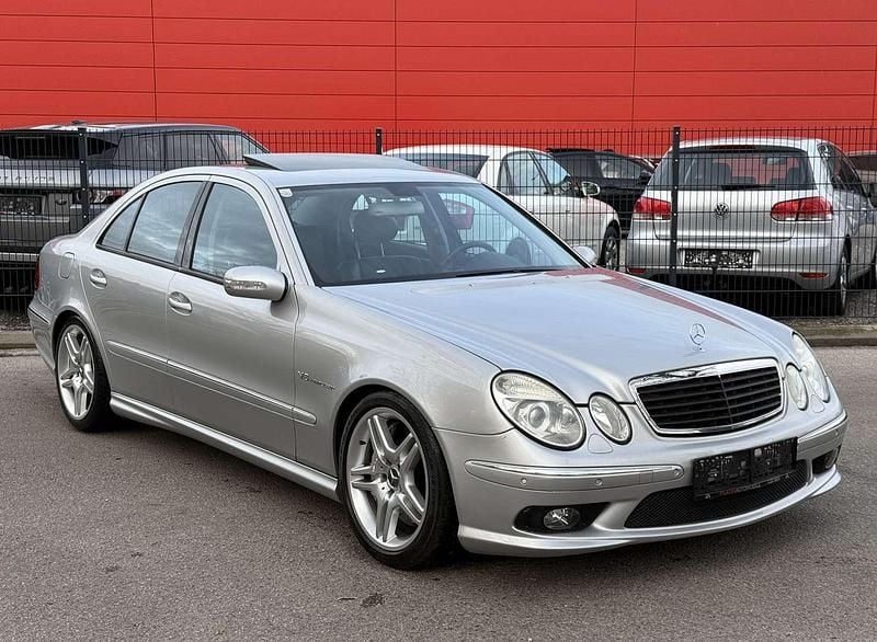Silber Gebraucht 2003 Mercedes E55 AMG AMG Limousine | € 25.890 - Bild 1/4