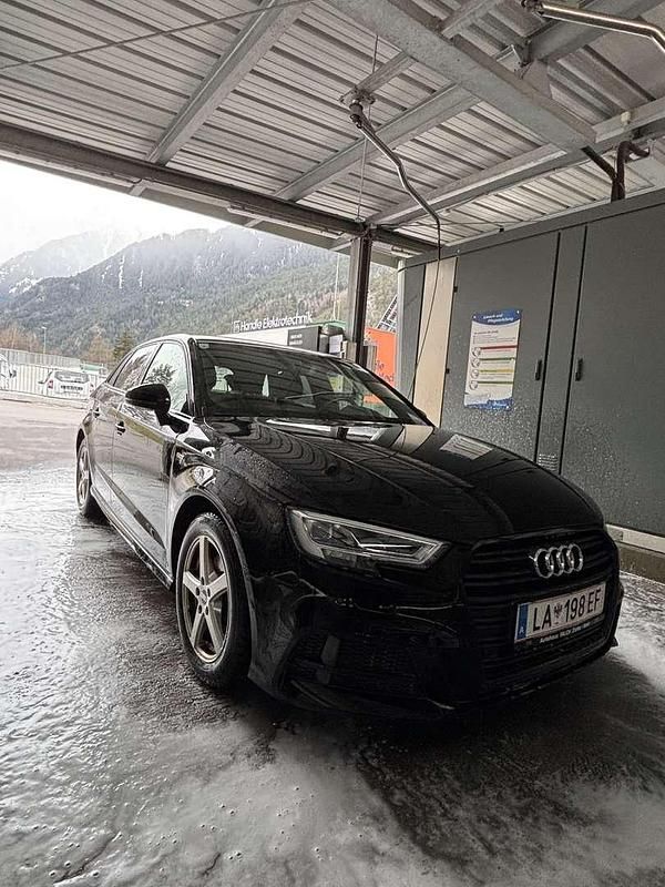 Gebraucht Audi A3 Design 116 PS (85 kW) 2019 Schwarz Limousine