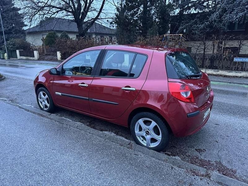 Gebraucht Renault Clio II Rip Curl 75 PS (55 kW) 2007 Limousine