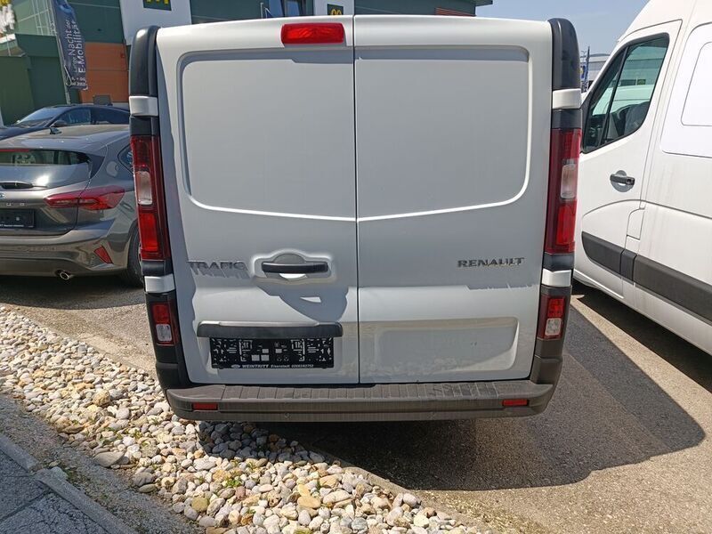 Gebraucht Renault Trafic Komfort 150 PS (110 kW) 2023 Van / Kleinbus