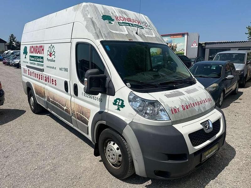 Gebraucht Peugeot Boxer 131 PS (96 kW) 2012 Weiß Van