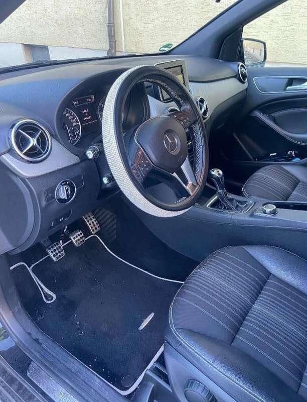 Gebraucht Mercedes B200 156 PS (114 kW) 2013 Van / Kleinbus