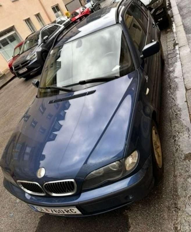 Gebraucht BMW 318 116 PS (85 kW) 2003 Blau Kombi