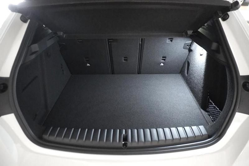 Gebraucht BMW M135 Efficient Dynamics 301 PS (221 kW) 2024 Weiß Kleinwagen