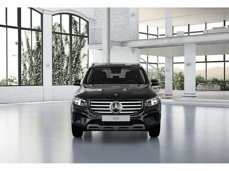 Gebraucht Mercedes GLB200 Edition 150 PS (110 kW) 2024 Nachtschwarz SUV