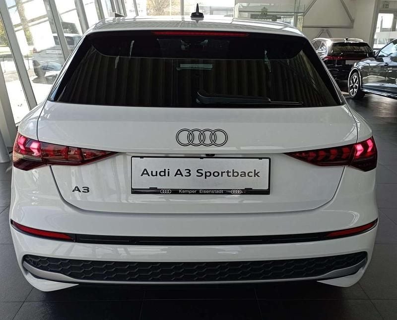 Neu Audi A3 116 PS (85 kW) 2025 Weiß Limousine
